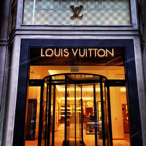 louis vuitton in chicago
